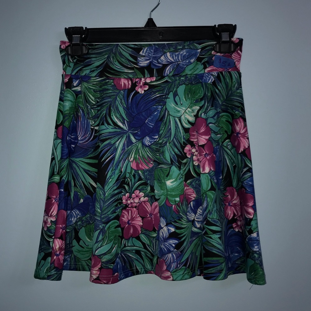 NWOT tropical skater skirt